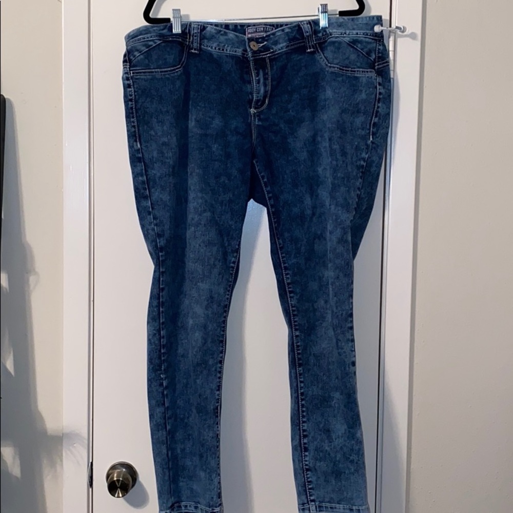 Plus Acid Wash Skinny Jeans